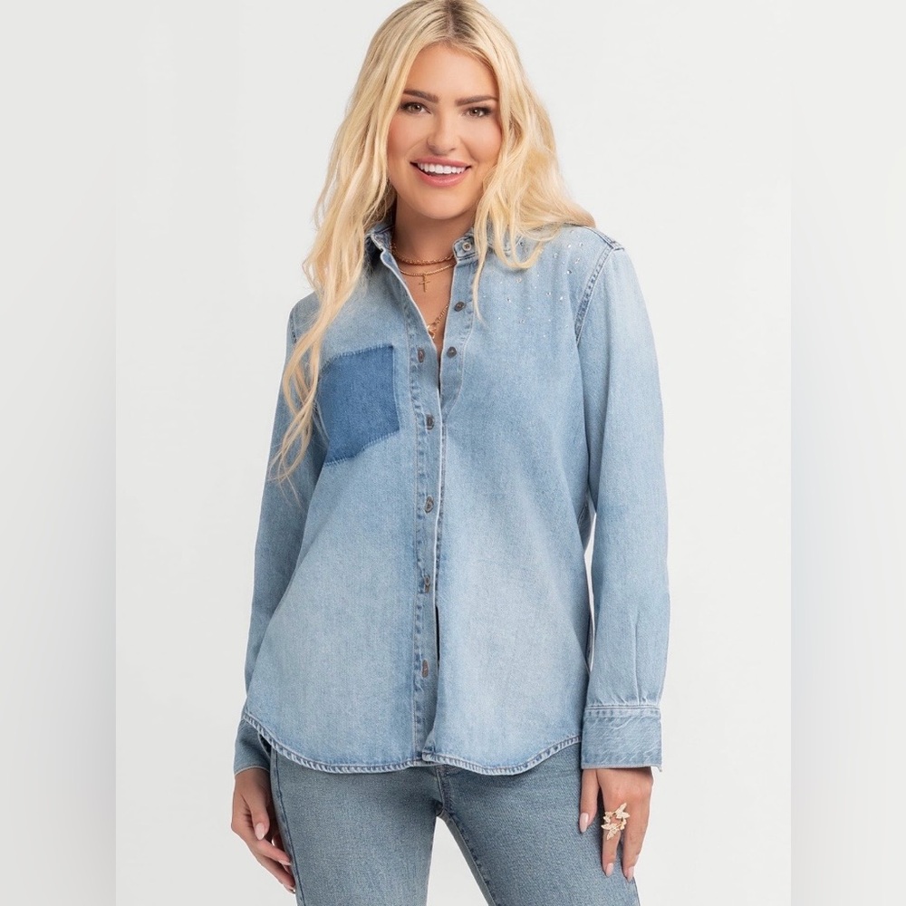 Nwt Jessica Simpson Women's Embellished  Denim Shirt with Long Sleeves Size Xs